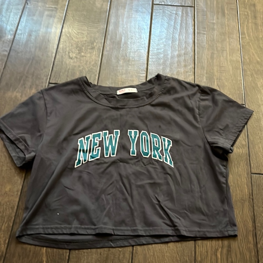 BRAND NEW NEVER WORN ROMWE CROP TOP SIZE XL/12
